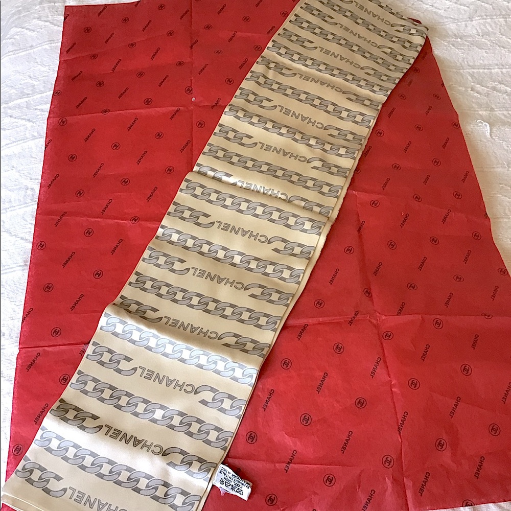 Chanel 1990’s CC logo chain motif scarf